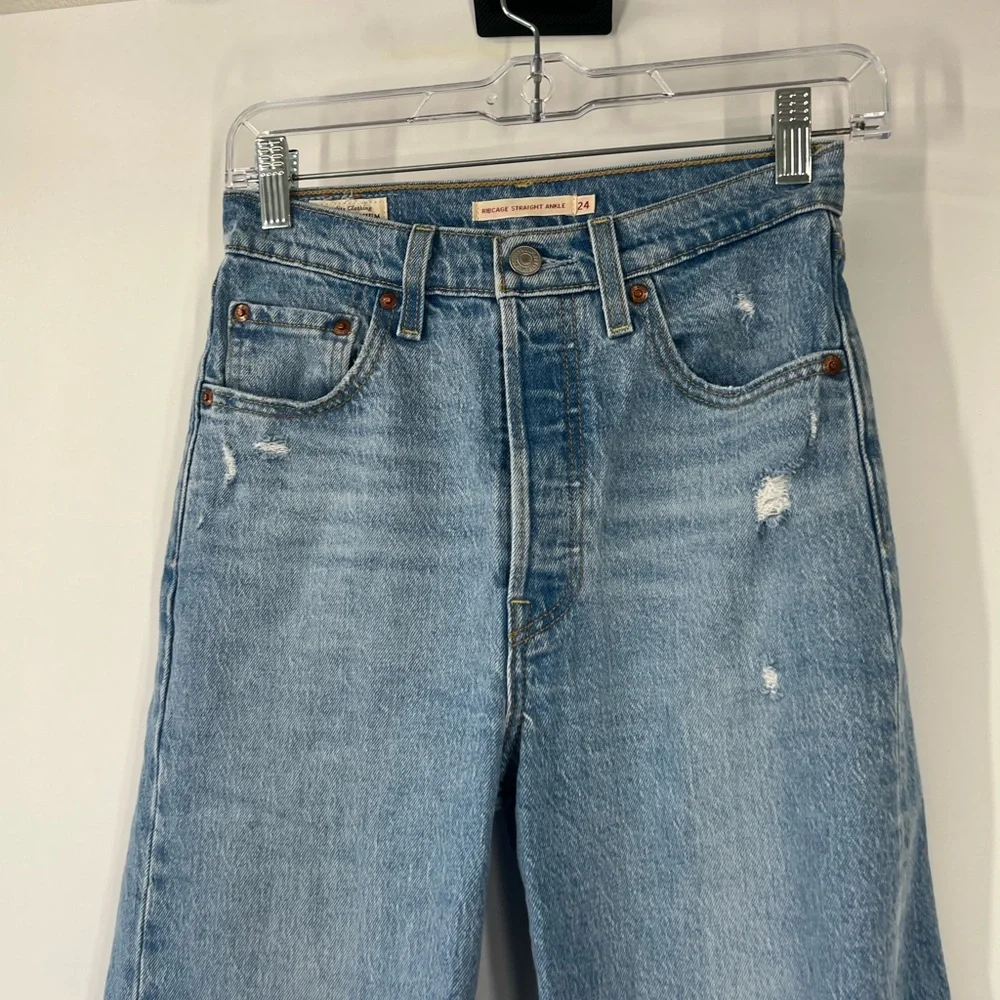 Levi’s Ribcage Straight Ankle Jeans Button Fly High Rise